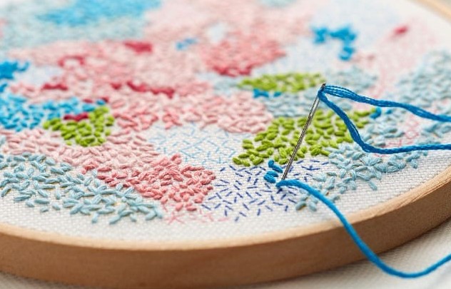 <strong>EMPOWERING ARTISANS THROUGH CONSCIOUS CRAFT – THE 1 NEEDLE REVOLUTION AT TASMAI, PONDICHERRY</strong>